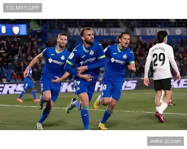 诺丁汉森林1-0力克水晶宫,取得保级关键三分 诺丁汉森林1-0力克水晶宫,取得保级关键三分